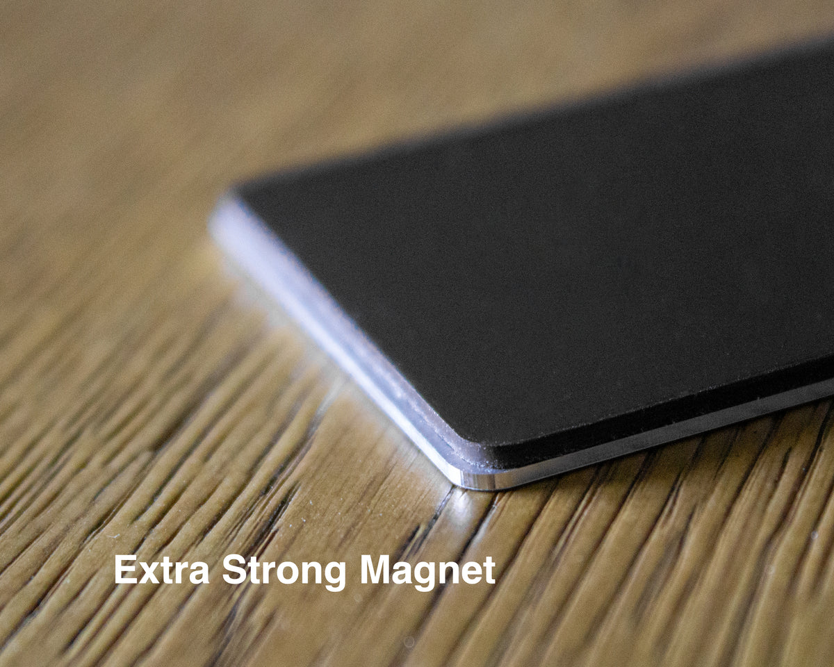 backside of an extra strong magnet
